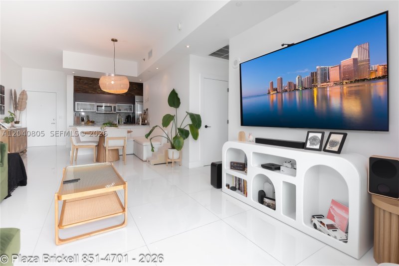 Condo for sale at The Plaza Tower I 4701