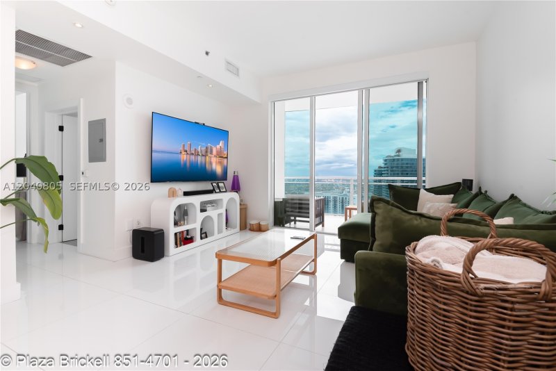 Condo for sale at The Plaza Tower I 4701