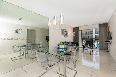 Comprar apartamento en Le Cartier 215