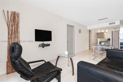 Comprar apartamento en Le Cartier 215