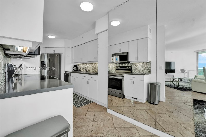 Apartment for rent at Oceania 4 1944
