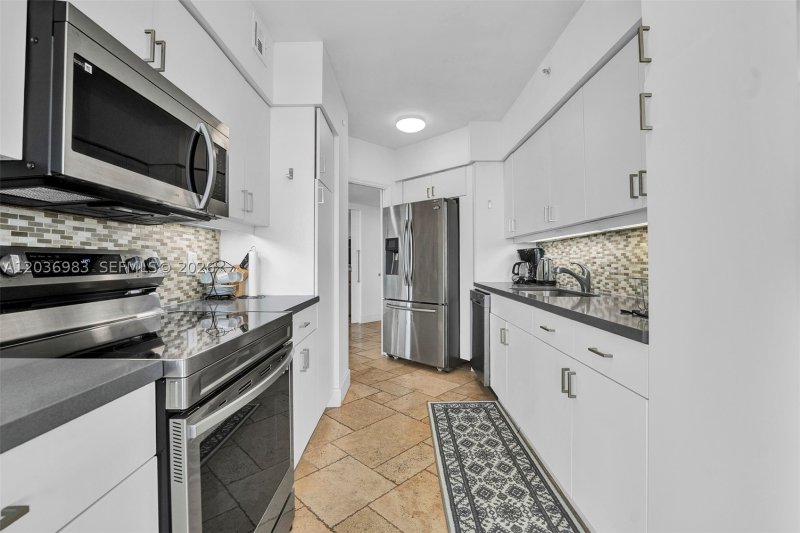 Apartment for rent at Oceania 4 1944