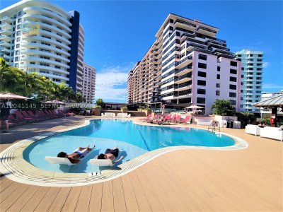 Comprar apartamento en The Alexander 914
