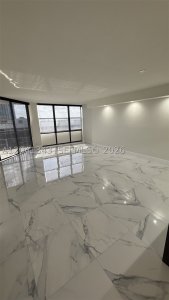 Comprar apartamento no Brickell Place B2003