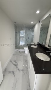 Comprar apartamento no Brickell Place B2003
