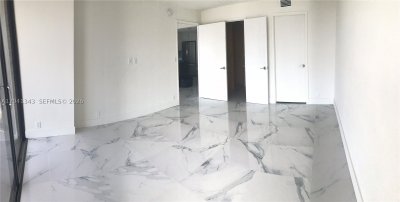 Comprar apartamento no Brickell Place B2003