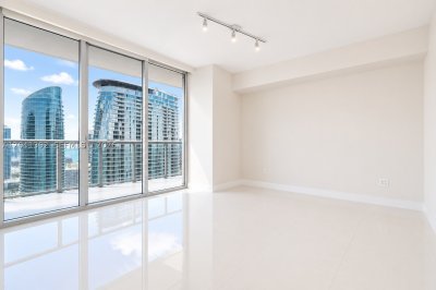 Comprar apartamento no Icon Brickell Tower I 4715