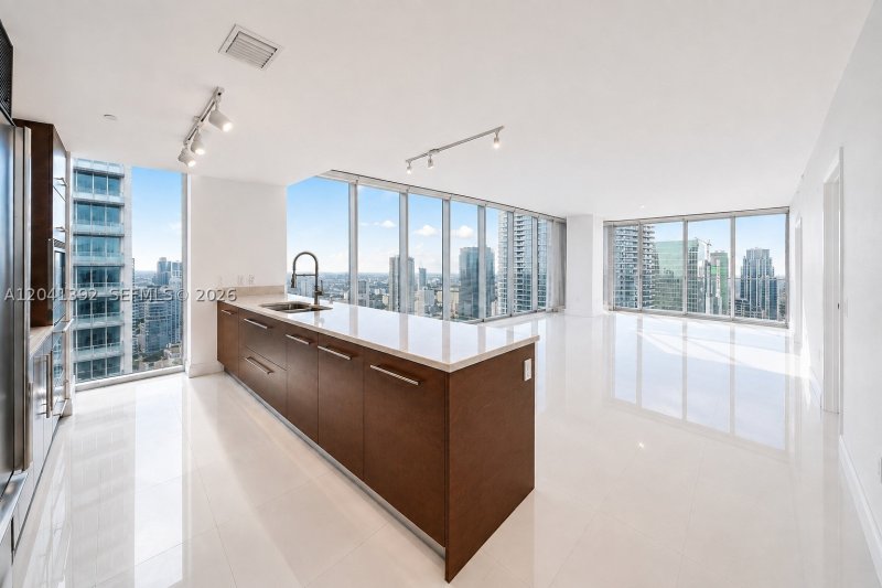 Condo for sale at Icon Brickell Tower I 4715