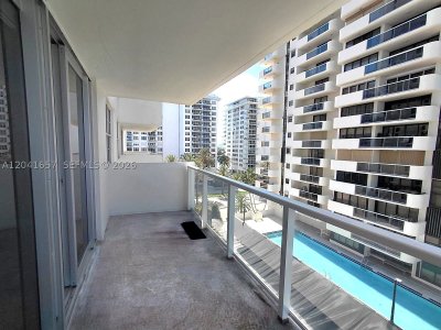 Aluguel de apartamento no Arlen Beach 619