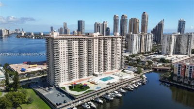 Comprar apartamento no Winston Towers 1211