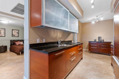 Aluguel de apartamento no Beach Club Three 608