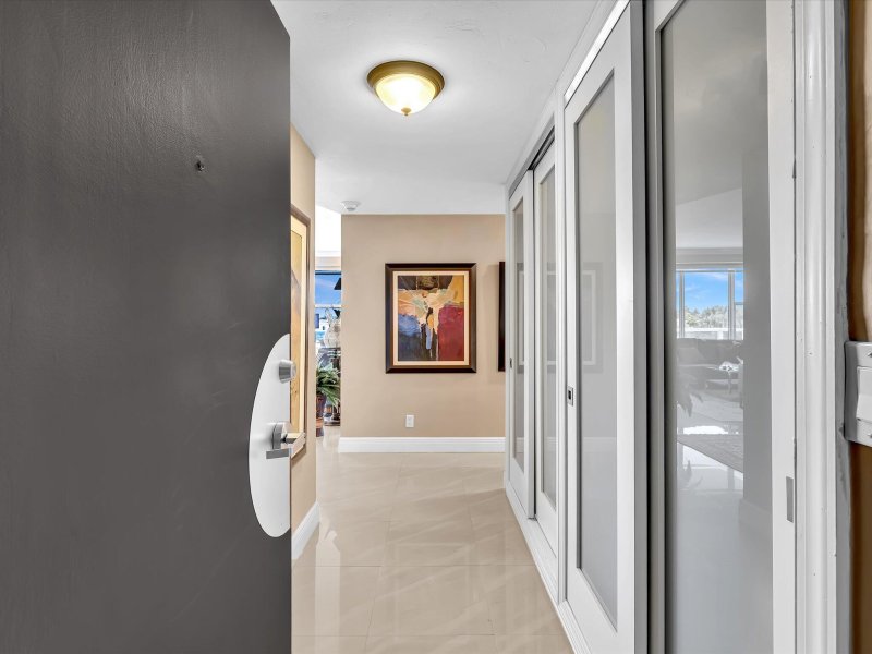 Condo for sale at Coral Ridge Towers East 302