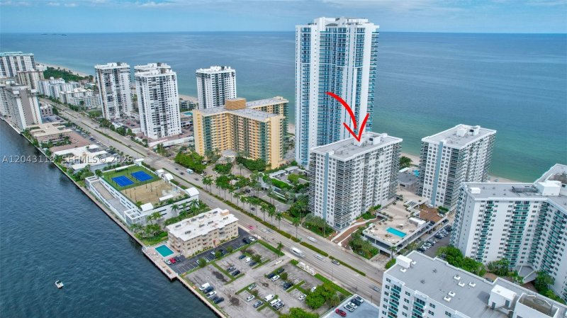 Apartment for rent at Aquarius Towers 404N