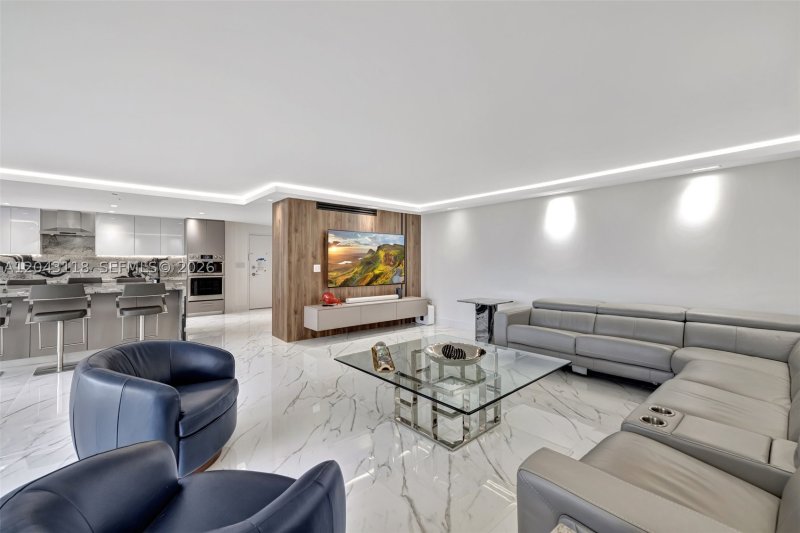 Apartment for rent at Aquarius Towers 404N