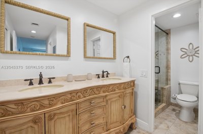 Aluguel de apartamento no Alexander Towers 708