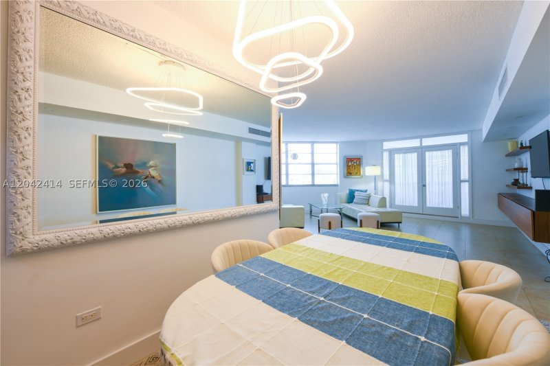 Apartment for rent at Four Ambassadors 1462
