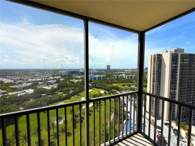 Aluguel de apartamento no Coronado I 2210