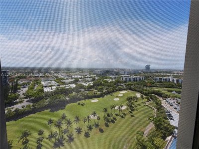 Aluguel de apartamento no Coronado I 2210