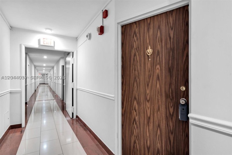 Apartment for rent at Triton Towers 1726