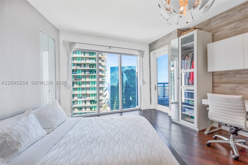 Apartment for rent at Infinity on Brickell 3200