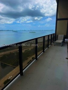 Aluguel de apartamento no Charter Club Condos PH22
