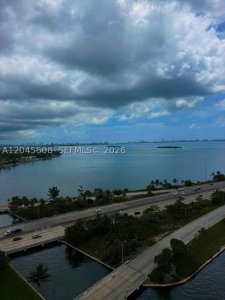 Aluguel de apartamento no Charter Club Condos PH22