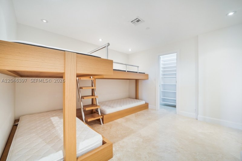 Apartment for rent at Key Colony III Emerald Bay 439