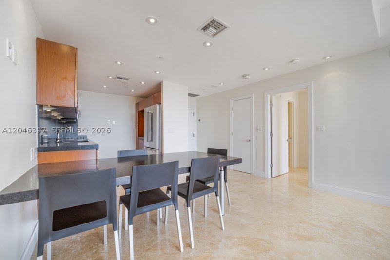 Apartment for rent at Key Colony III Emerald Bay 439