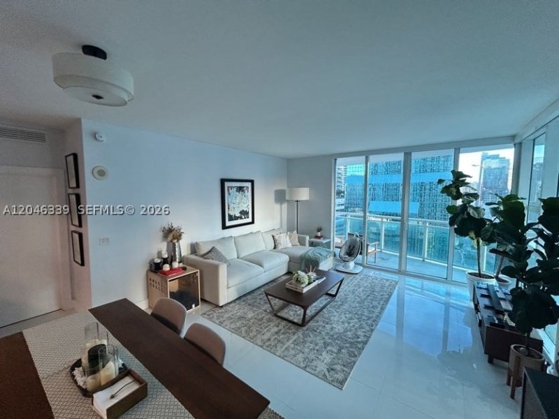 Apartment for rent at The Plaza Tower II 2011