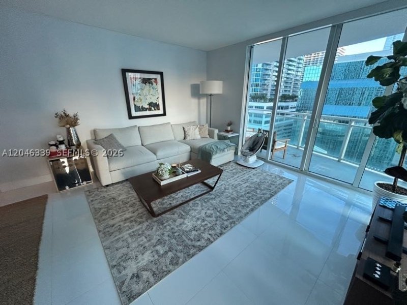 Apartment for rent at The Plaza Tower II 2011
