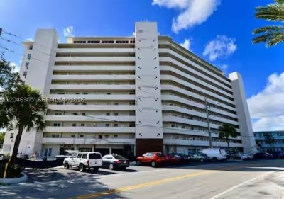 Comprar apartamento en Bayshore Yacht Tennis Club 214