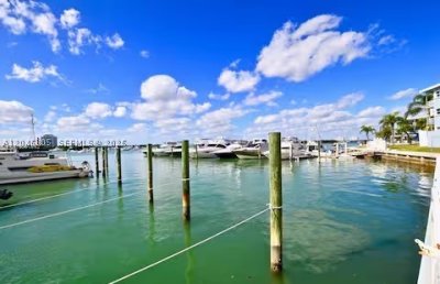 Comprar apartamento en Bayshore Yacht Tennis Club 214