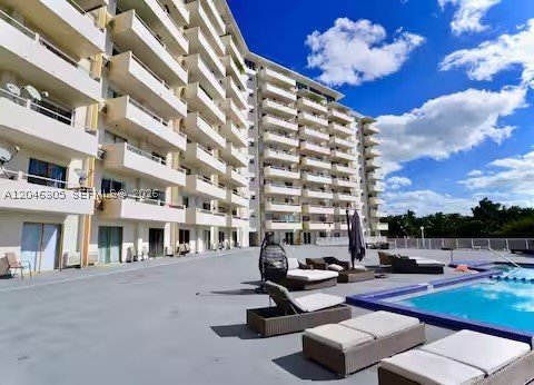 Condo for sale at Bayshore Yacht Tennis Club 214