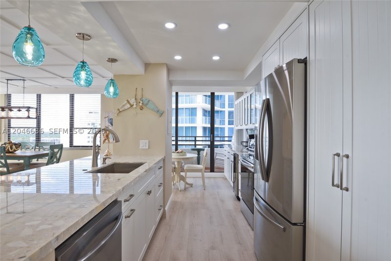 Alquiler de apartamento en Alexander Towers 1505
