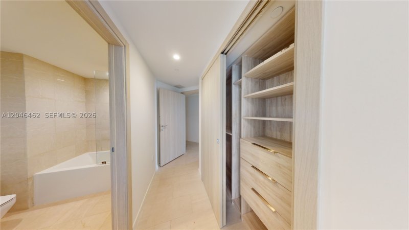 Apartment for rent at Brickell Flatiron 3915
