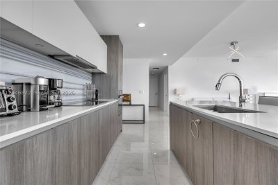 Aluguel de apartamento no Biscayne Beach 4308
