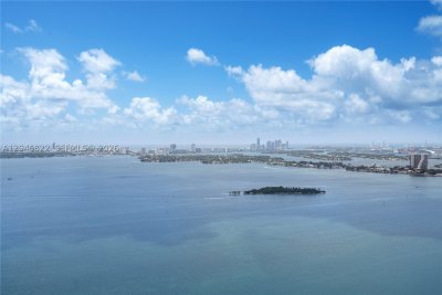 Aluguel de apartamento no Biscayne Beach 4308