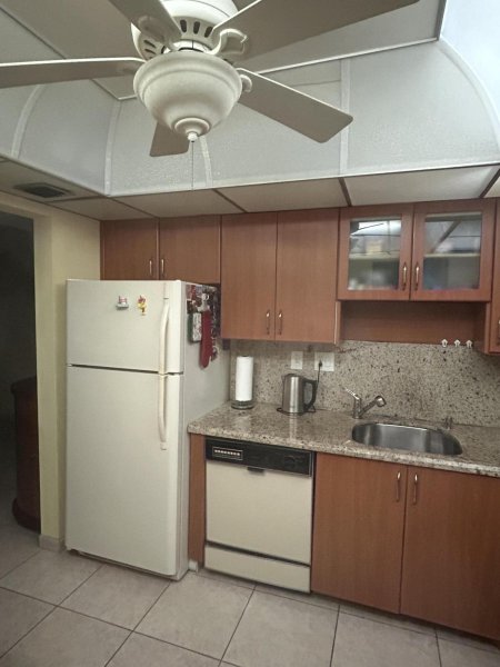 Condo for sale at Plaza Towers North 205