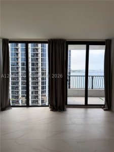 Aluguel de apartamento no The Venetia 23D
