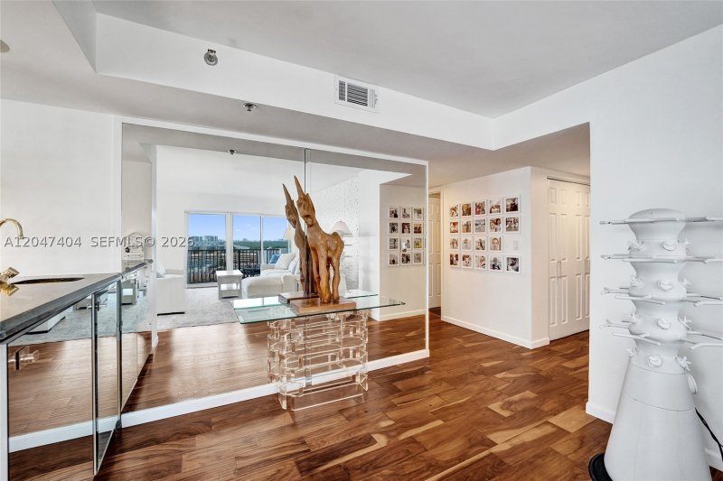 Apartment for rent at The Summit 1702N