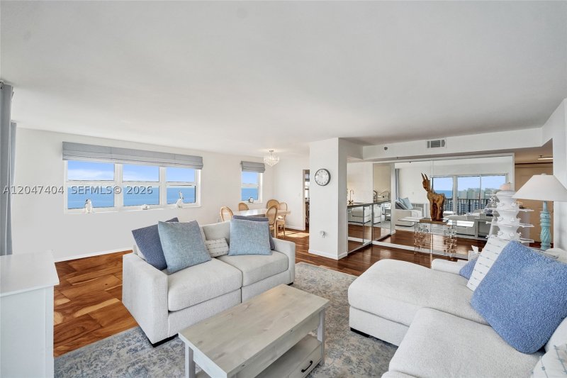 Apartment for rent at The Summit 1702N