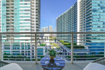 Comprar apartamento en Midtown Midblock 901