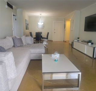 Comprar apartamento no Parker Plaza Estates 1718