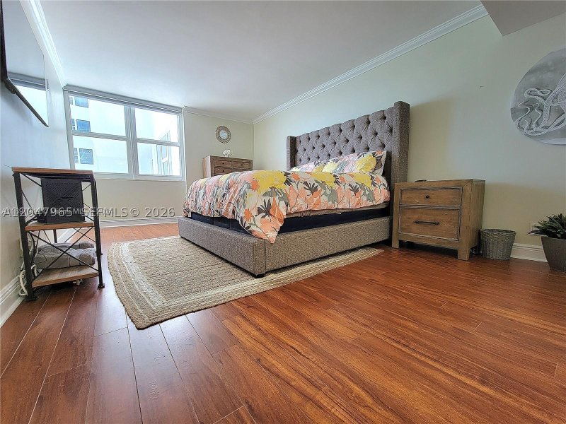 Condo for sale at Parker Plaza Estates 1718