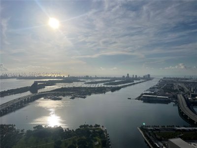 900 Biscayne Apt #5505