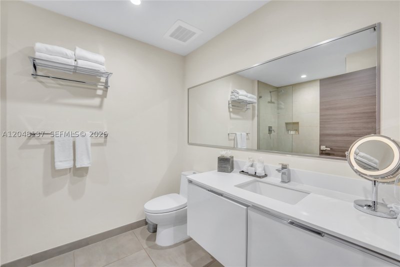 Comprar apartamento no Costa Hollywood S314