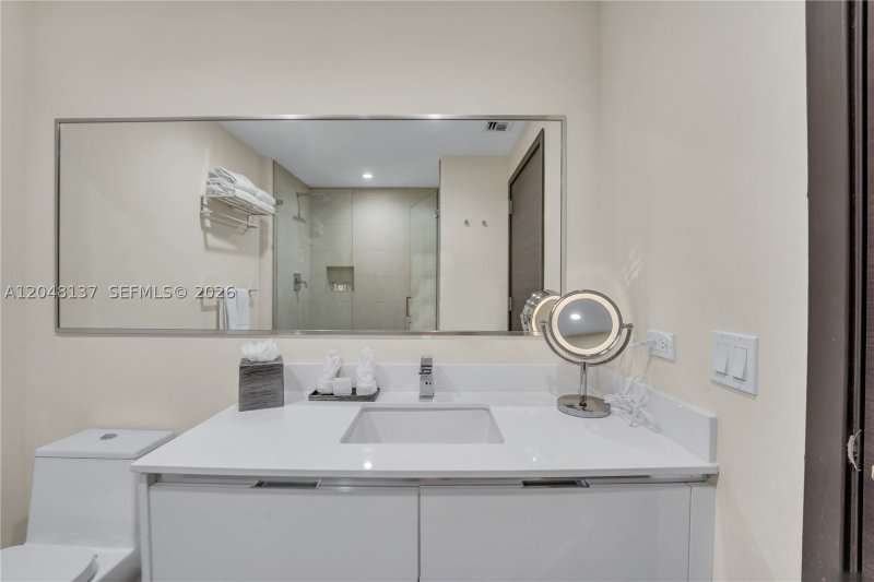 Comprar apartamento no Costa Hollywood S314