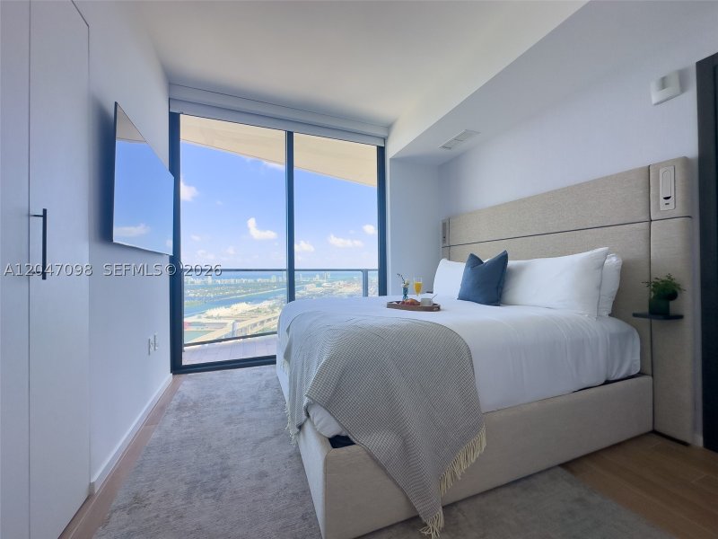 Condo for sale at The Elser Hotel and Residences 4210