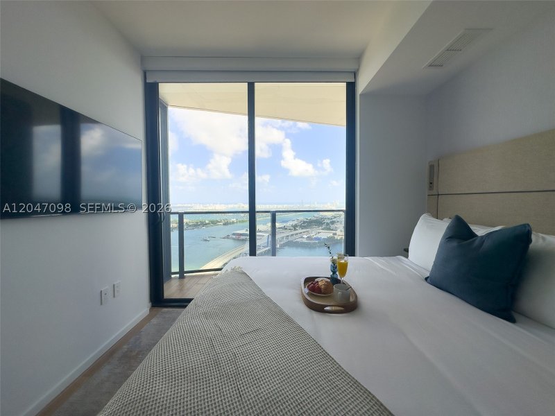 Condo for sale at The Elser Hotel and Residences 4210