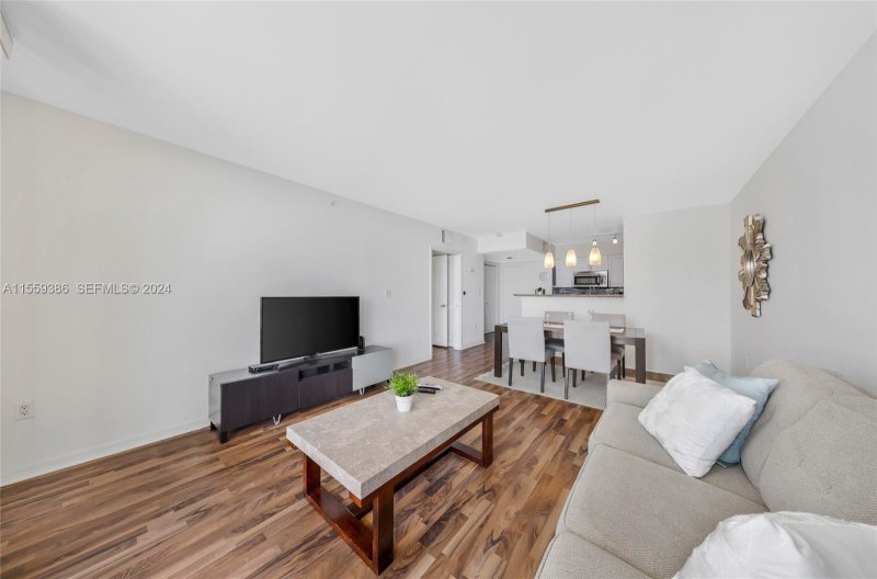 Aluguel de apartamento no Mark on Brickell Apt 2207